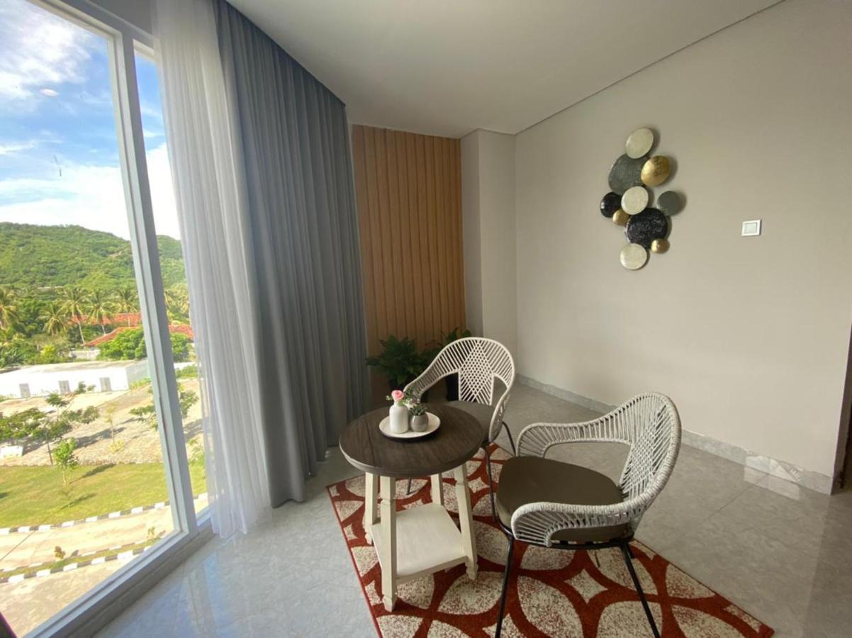 Raja Hotel Kuta Mandalika Resort & Convention 外观 照片