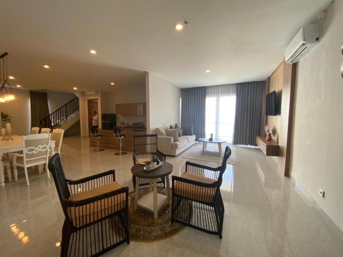 Raja Hotel Kuta Mandalika Resort & Convention 外观 照片
