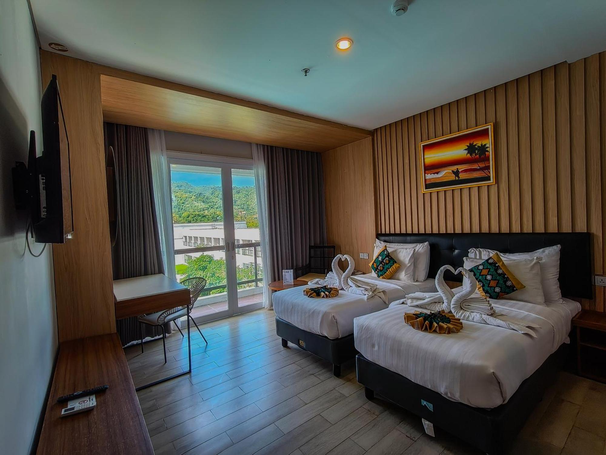 Raja Hotel Kuta Mandalika Resort & Convention 外观 照片