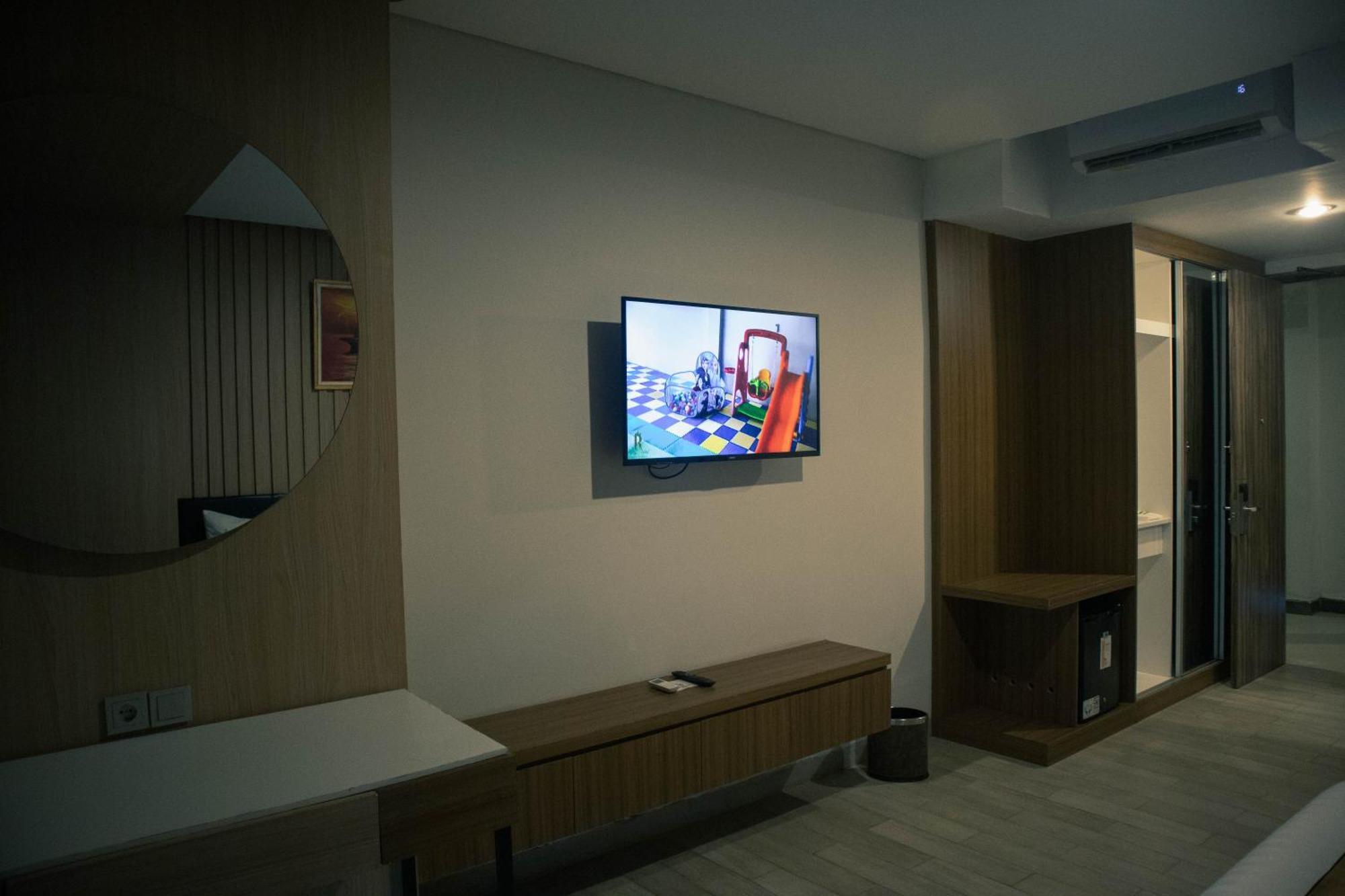 Raja Hotel Kuta Mandalika Resort & Convention 外观 照片